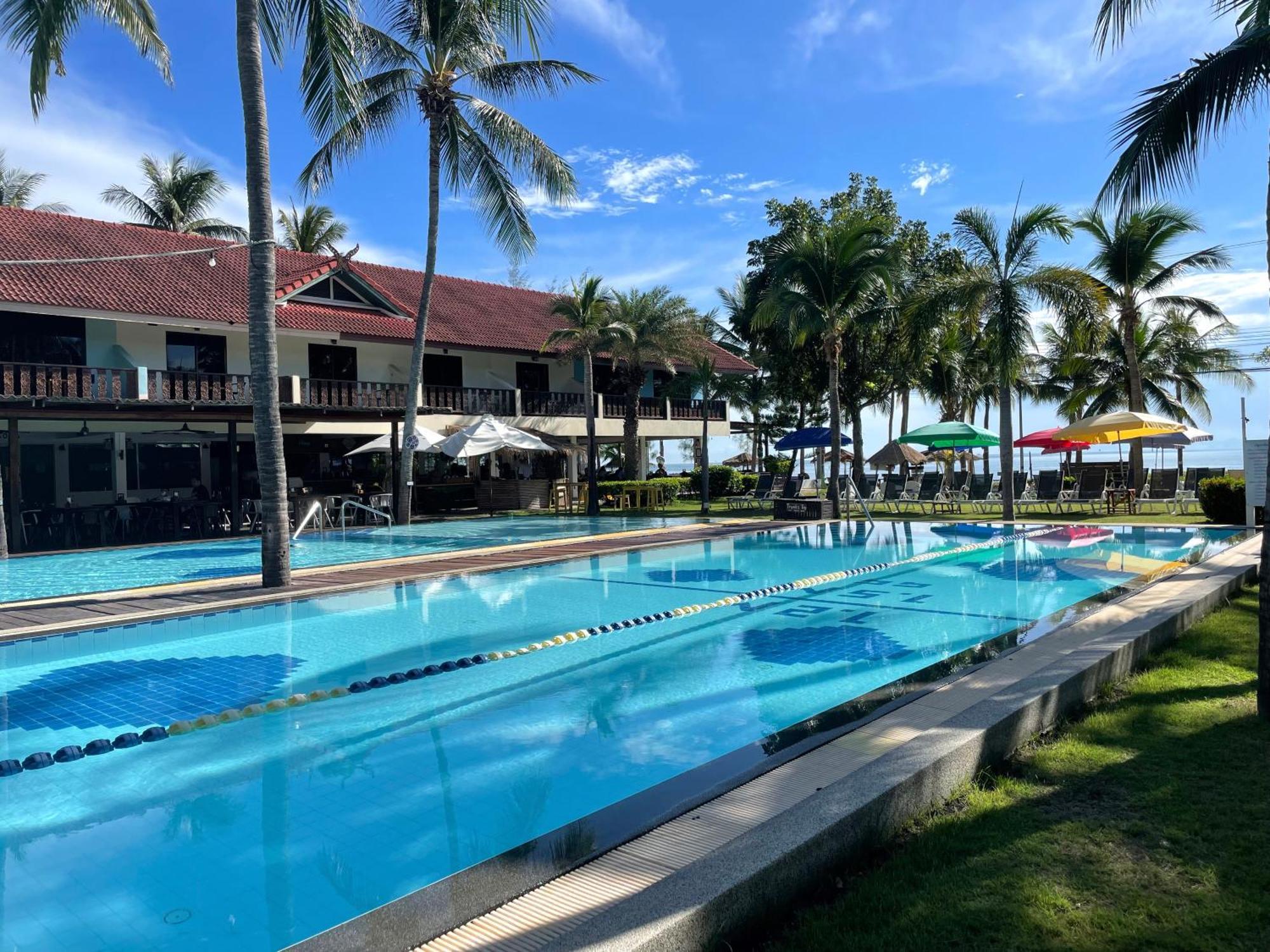 סאם רוי יוט Dolphin Bay Beach Resort מראה חיצוני תמונה