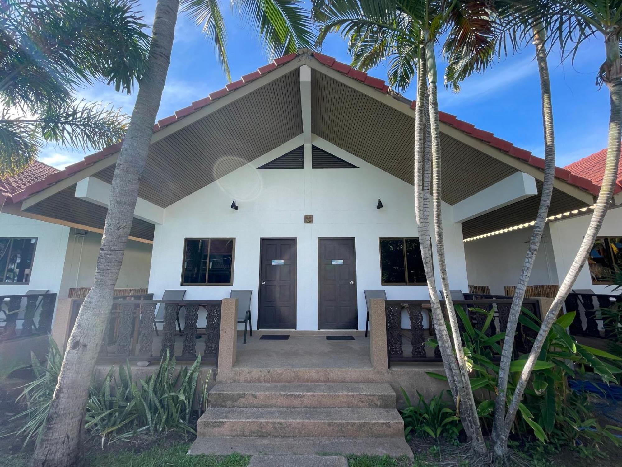 סאם רוי יוט Dolphin Bay Beach Resort מראה חיצוני תמונה