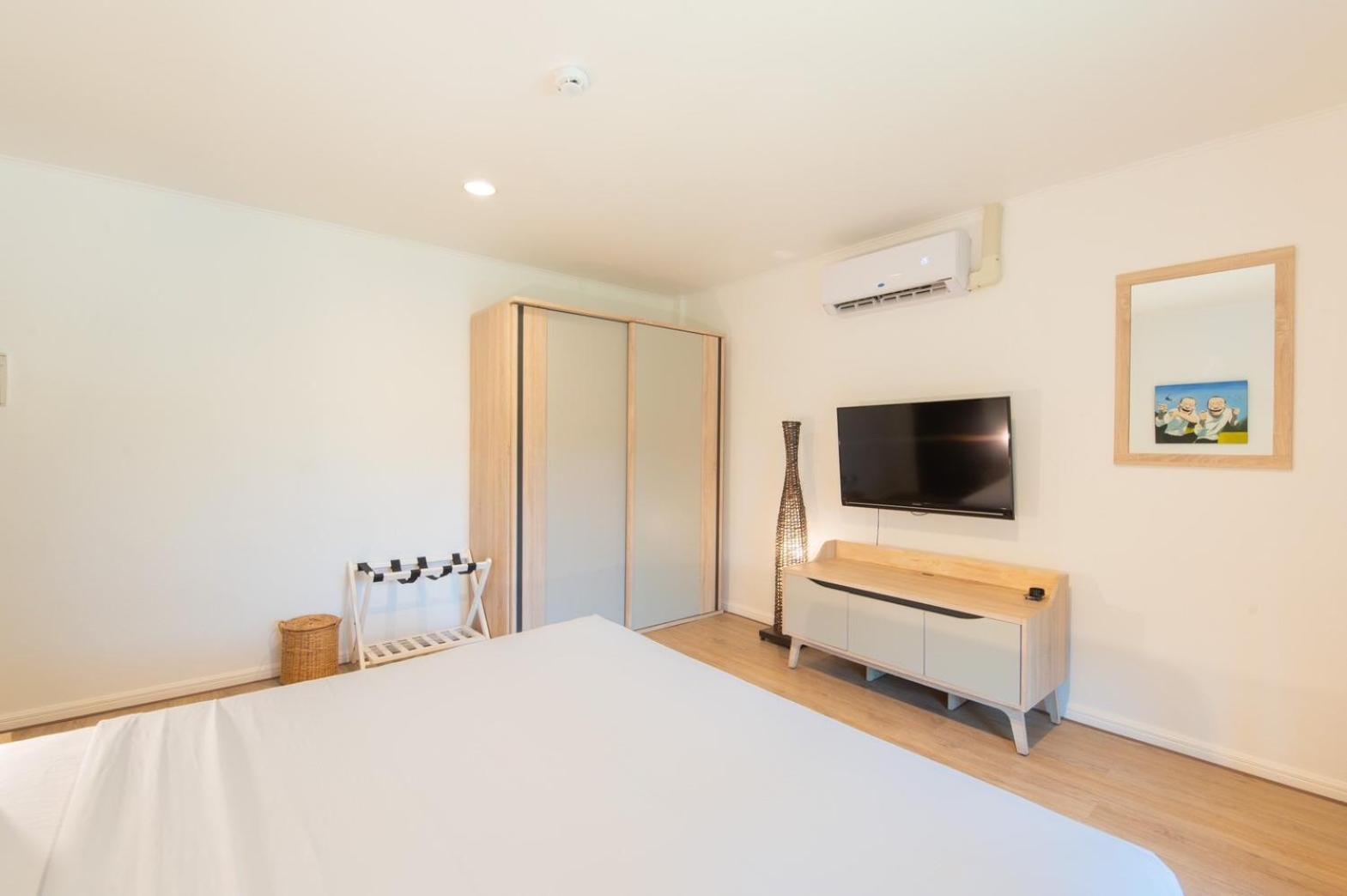 סאם רוי יוט Dolphin Bay Beach Resort מראה חיצוני תמונה